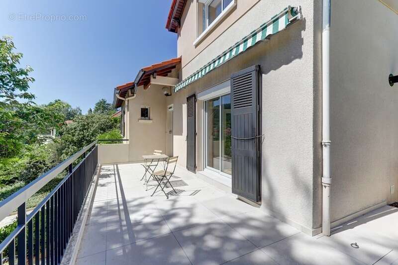 Maison à CEYRAT