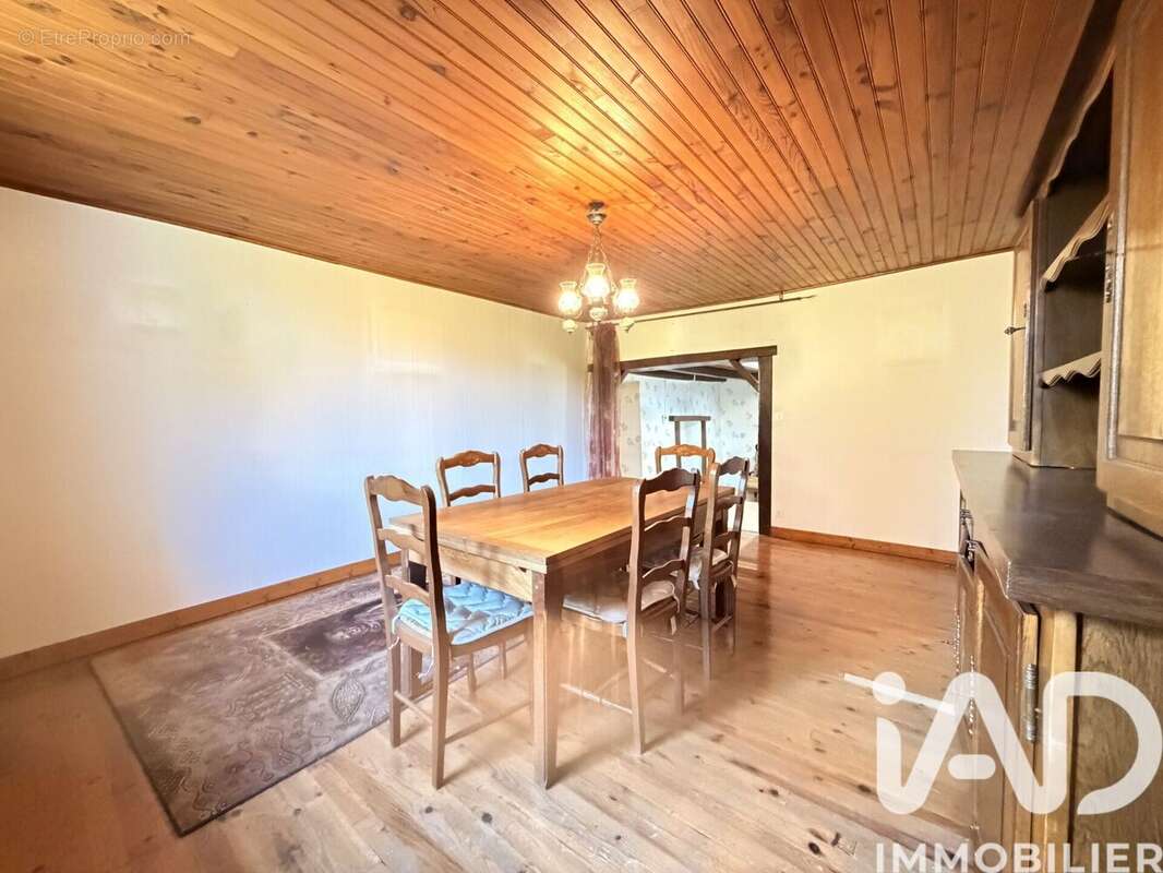 Maison 114 m² à Colombe-Les-Vesoul  - photo 9