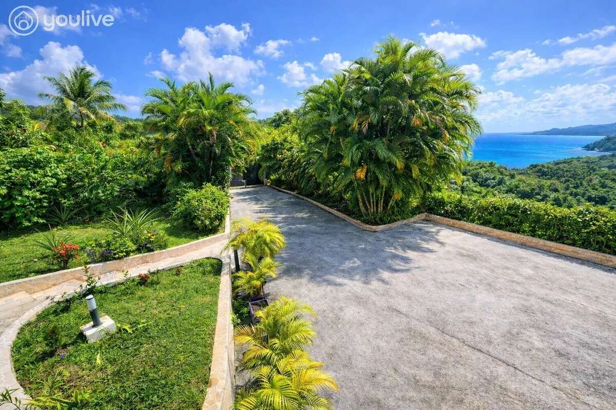 Maison à FORT-DE-FRANCE