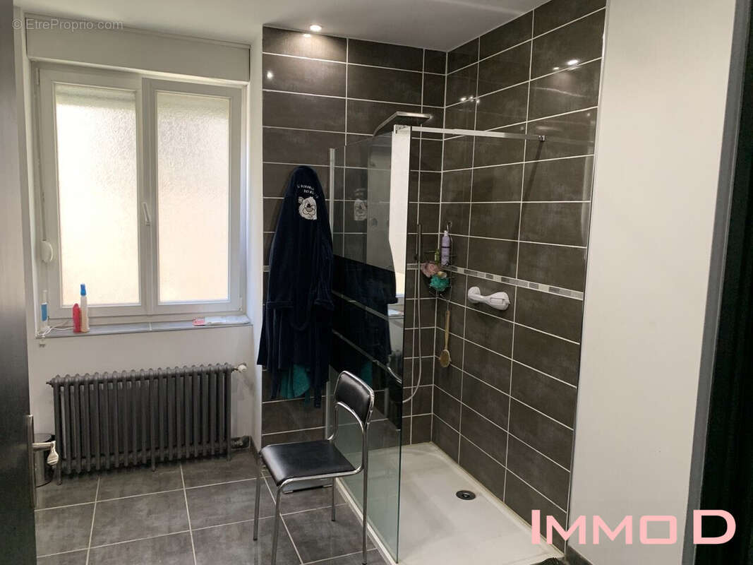 Maison à THAON-LES-VOSGES