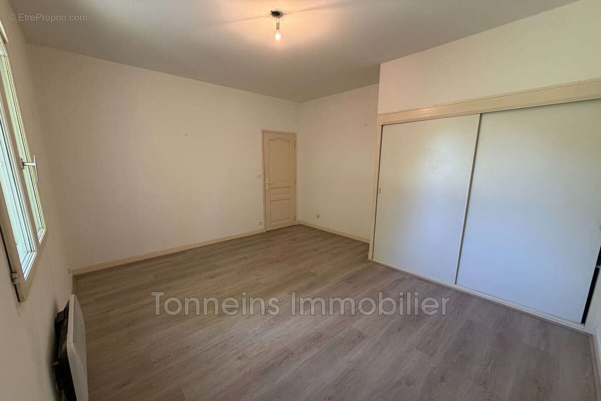 Maison 127 m² à Tonneins  - photo 8
