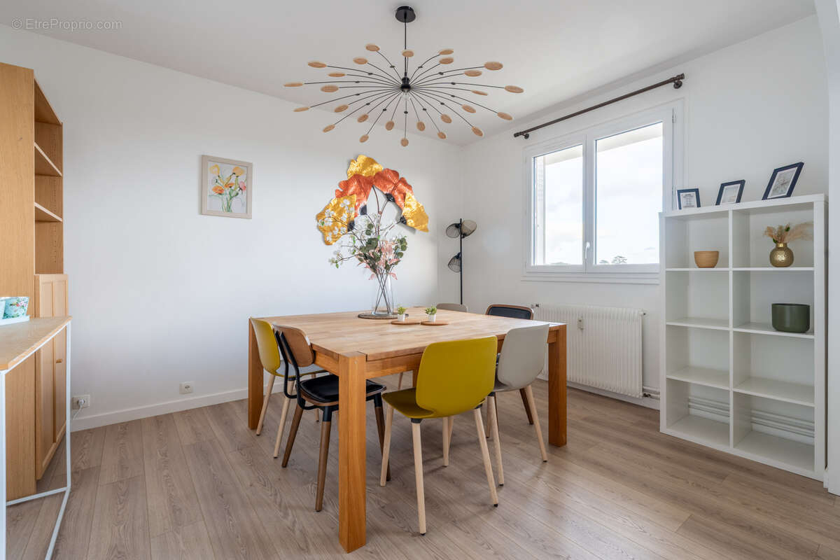 Appartement à SAINT-CYR-SUR-LOIRE