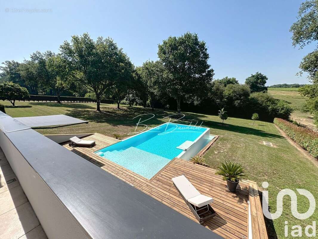 Maison 175 m² à Creon  - photo 5