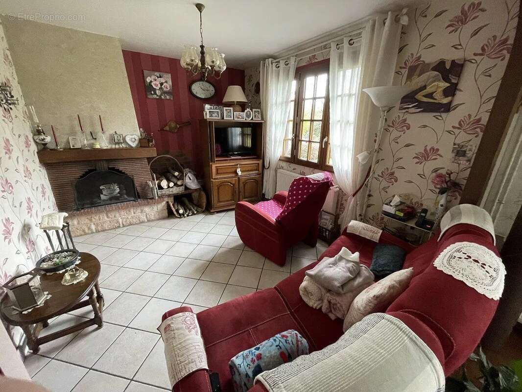 Maison à EPAIGNES