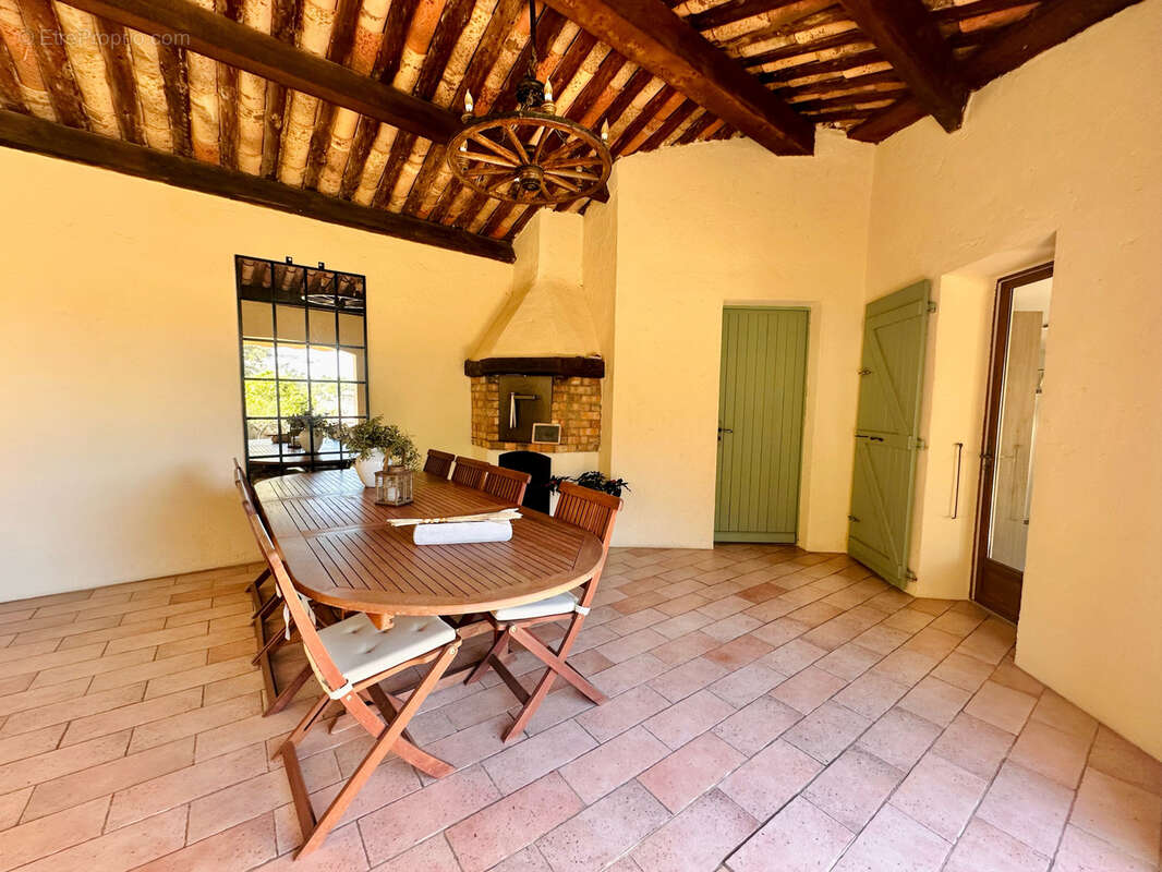 Maison à PEYMEINADE