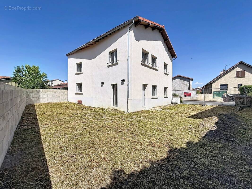 Maison à ENNEZAT