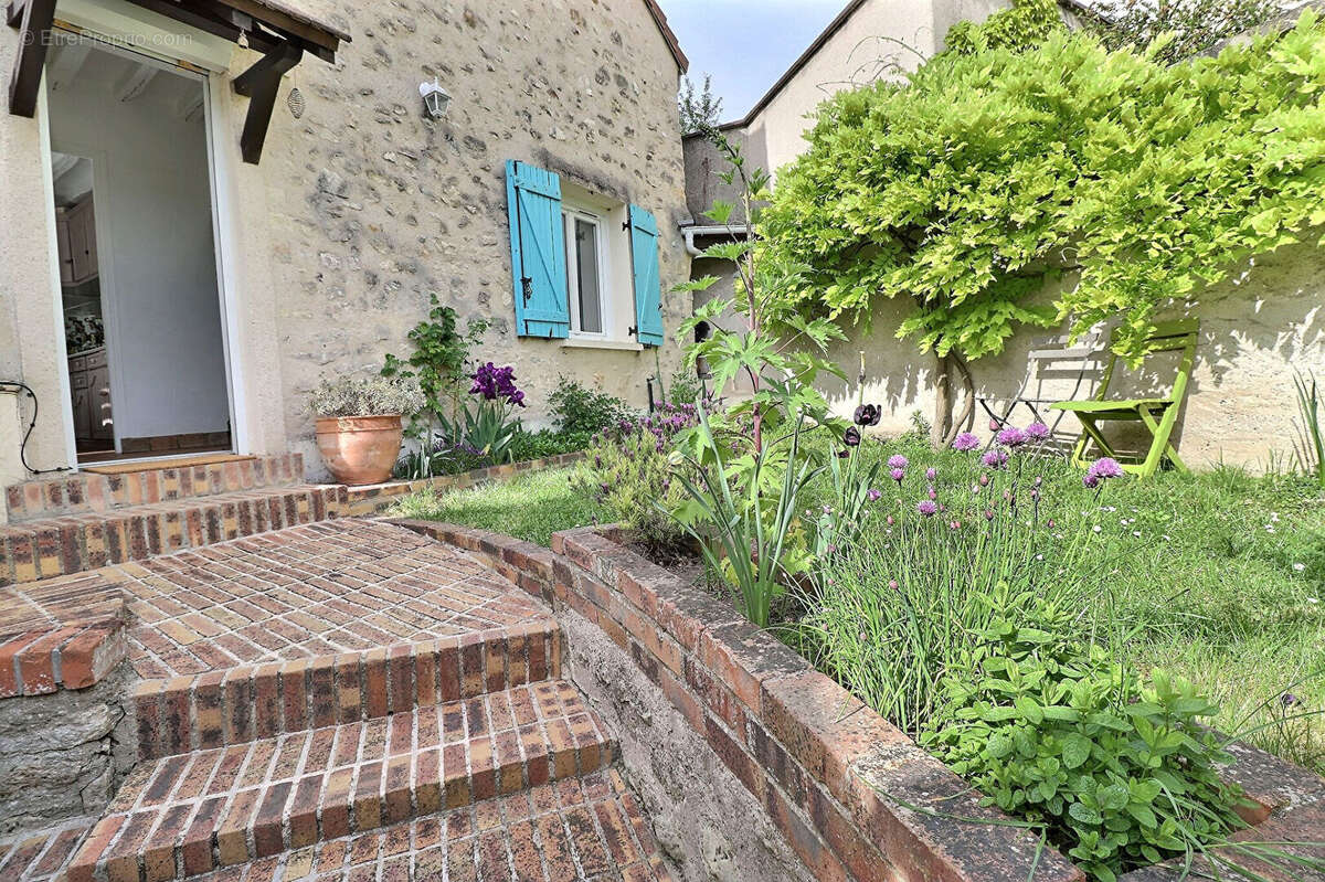 Maison à CHAVENAY