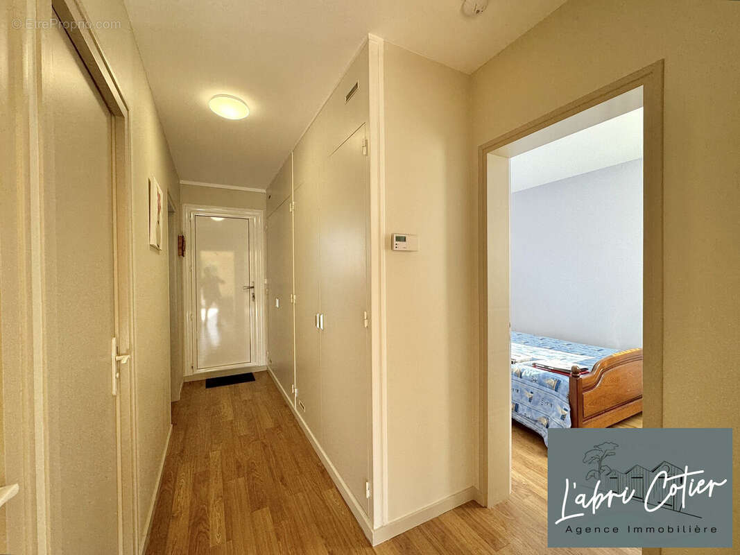 Couloir d'entrée - Appartement à SAINT-JEAN-DE-MONTS