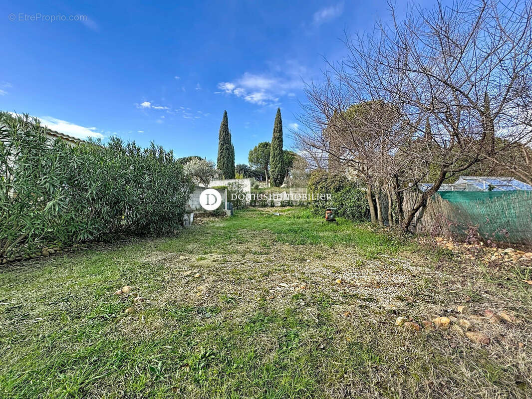 Maison à SAINT-SATURNIN-LES-AVIGNON
