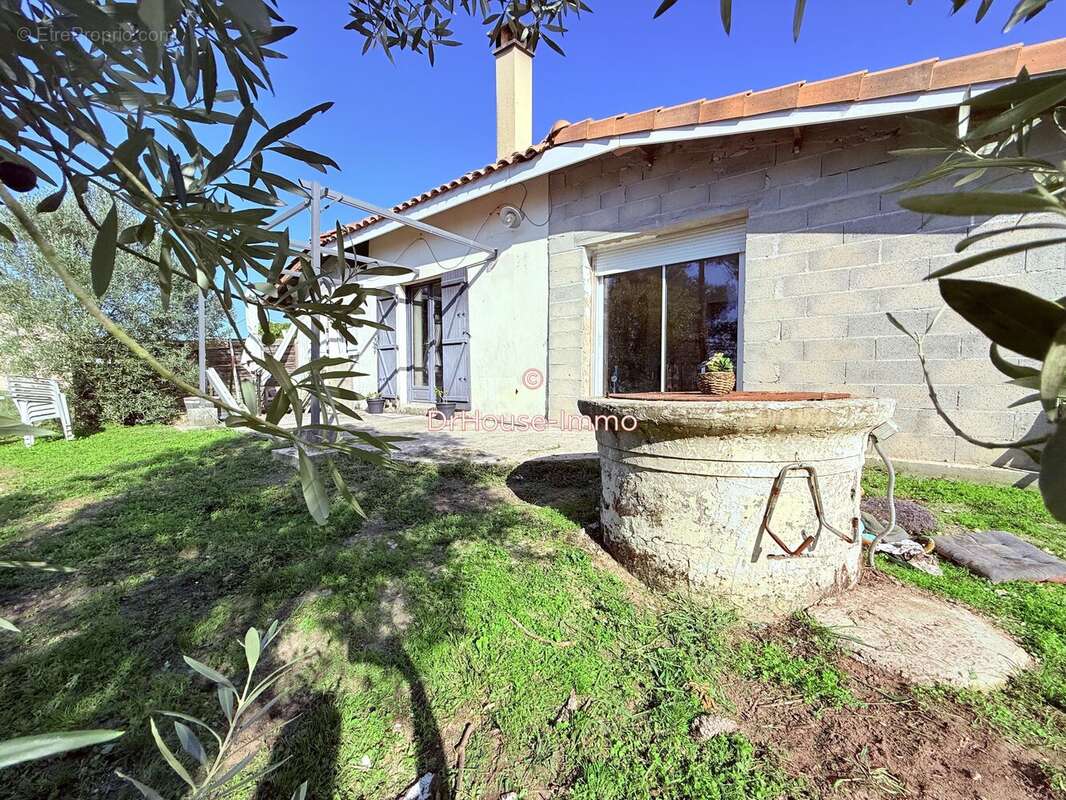 Maison à SAINT-ESTEPHE