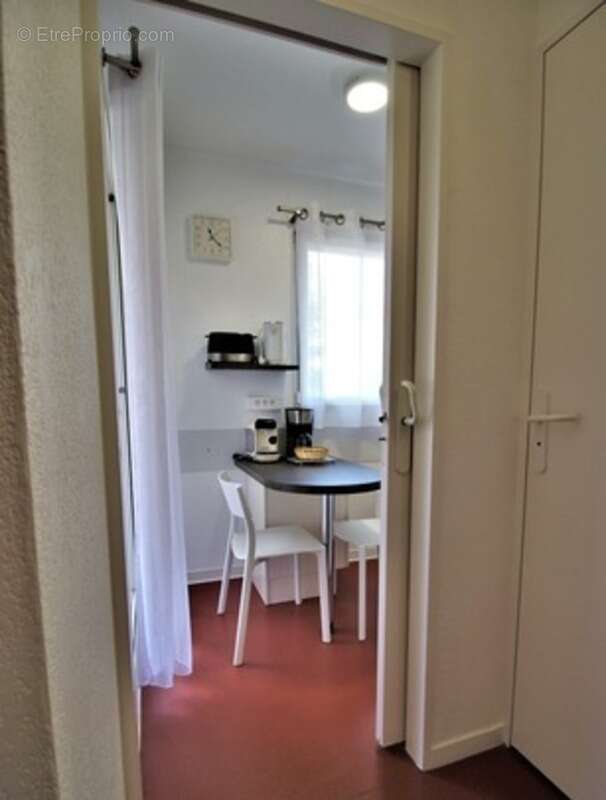 Appartement T2 dans centre ville de dax à côté des cures dans résidence de tourisme classée - photo 10