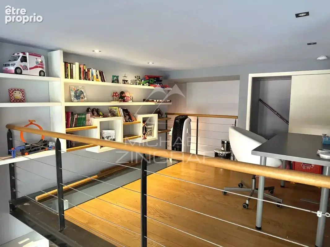 Lyon 6e Place Puvis de Chavannes - Loft familial rénové -  4 chambres & bureau - photo 6