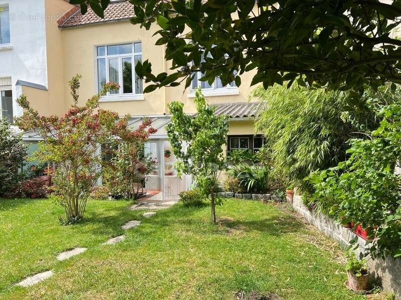 Maison à vendre 6 pièces BOULOGNE SUR MER - 4 chambres - jardin clos - véranda - photo 2