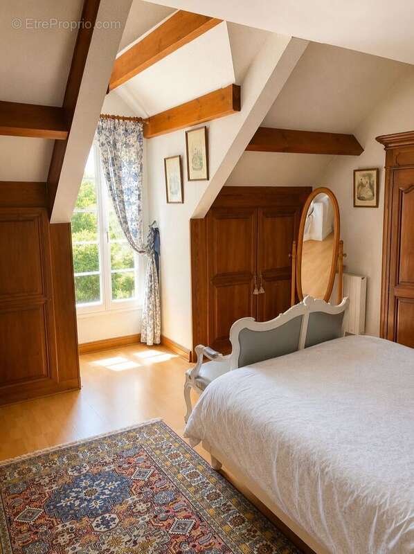 Maison 200 m² à Arbanats  - photo 23