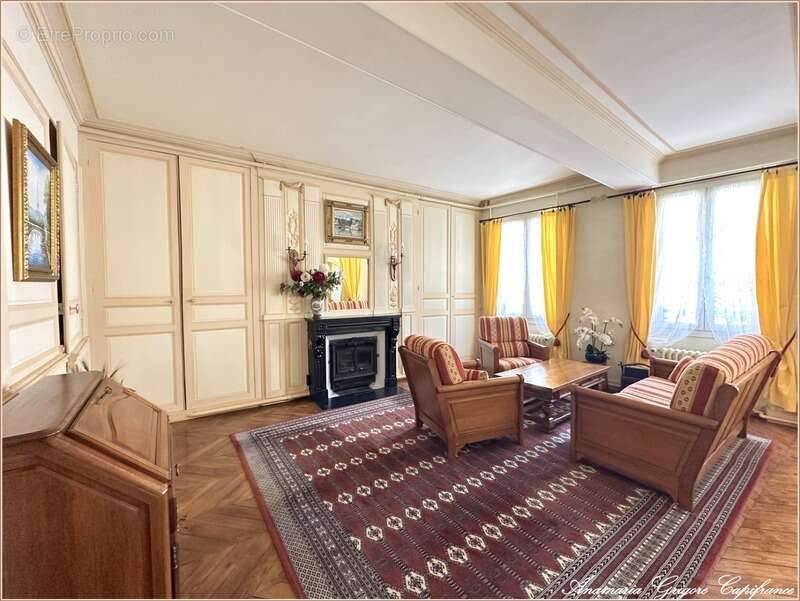 Maison à COURVILLE-SUR-EURE