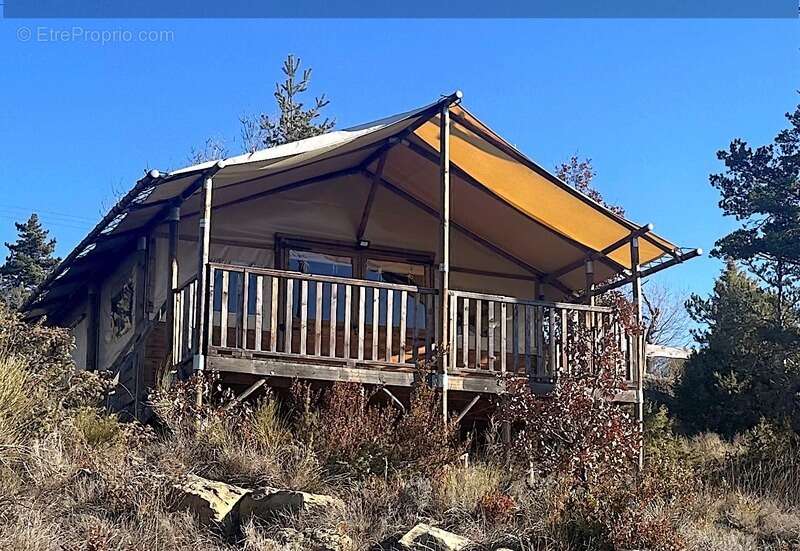 Commerce à LARDIER-ET-VALENCA