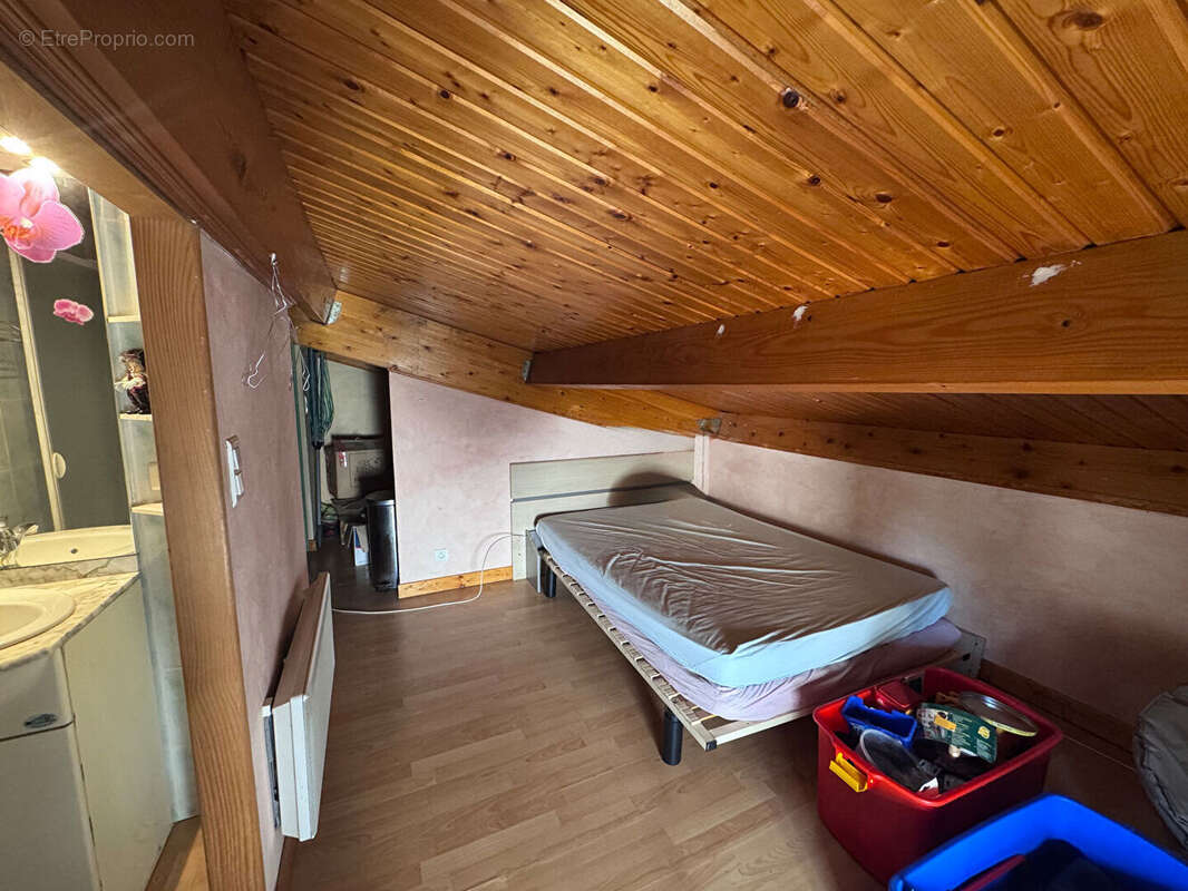 Appartement à PUY-GUILLAUME