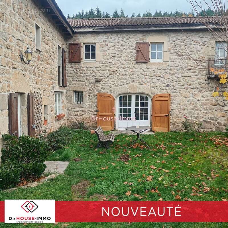 Maison à SAINT-CHRISTOPHE-D'ALLIER