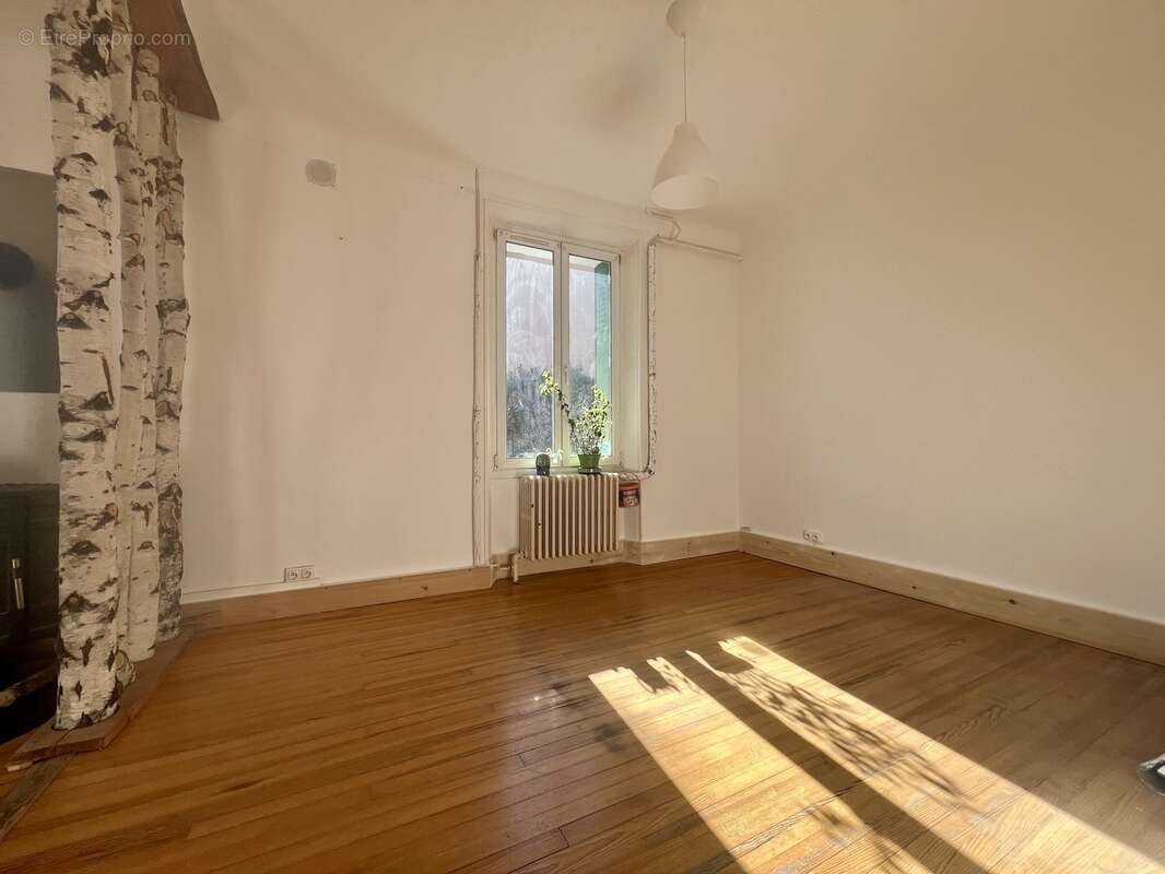 n°2 - Maison à LA MURE