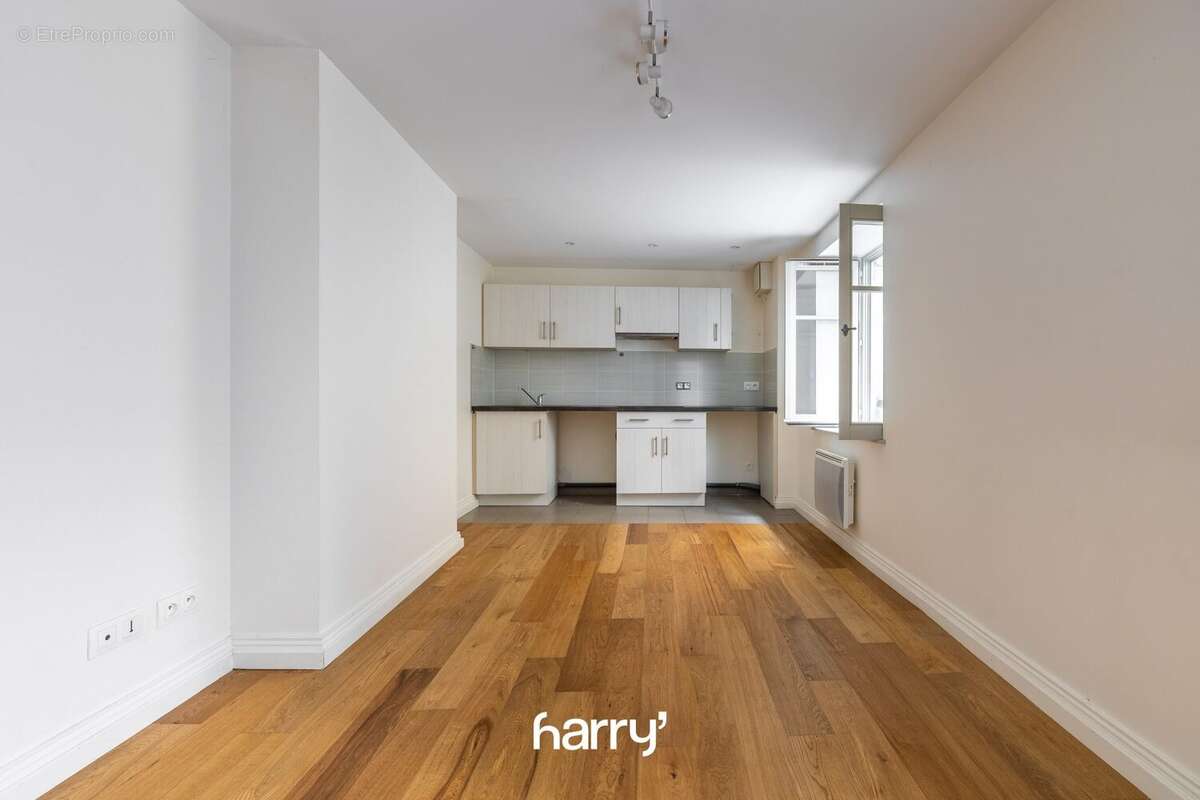 Appartement 33 m² à Besancon  - photo 2