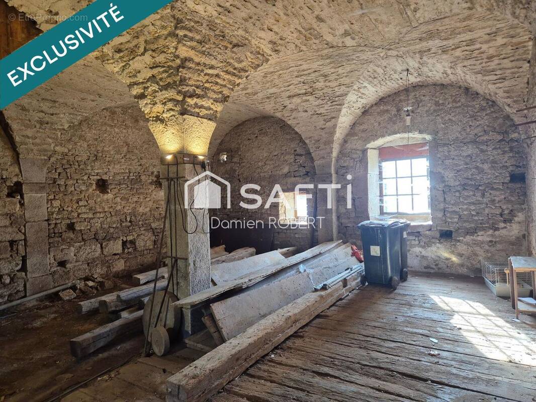 Photo 1 - Appartement à RUFFEY-LE-CHATEAU