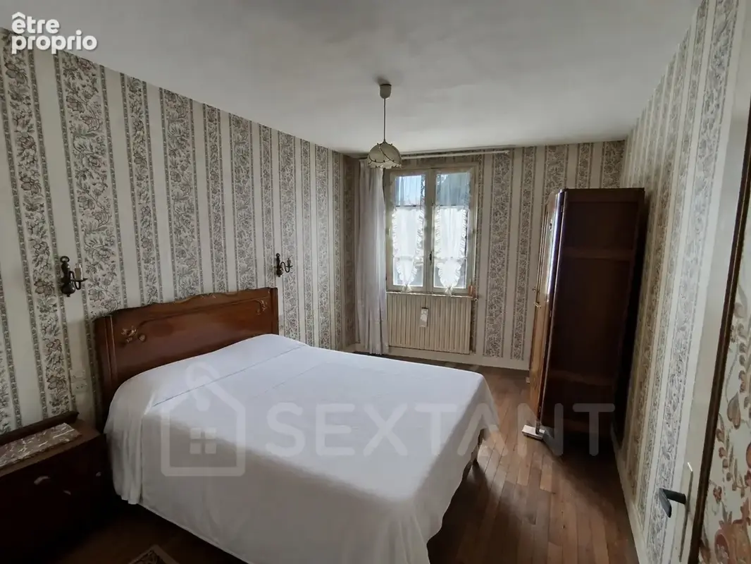 Maison de 120 m²  à rénover  4 chambres  grandes dépendances - photo 5