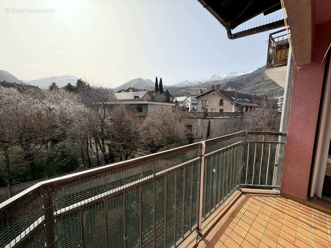 Appartement à SAINT-JEAN-DE-MAURIENNE