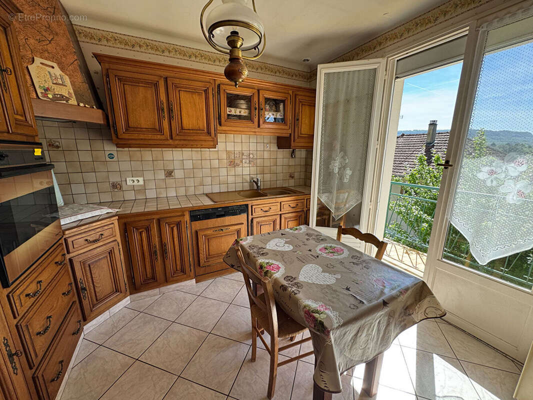 Maison à LONS-LE-SAUNIER