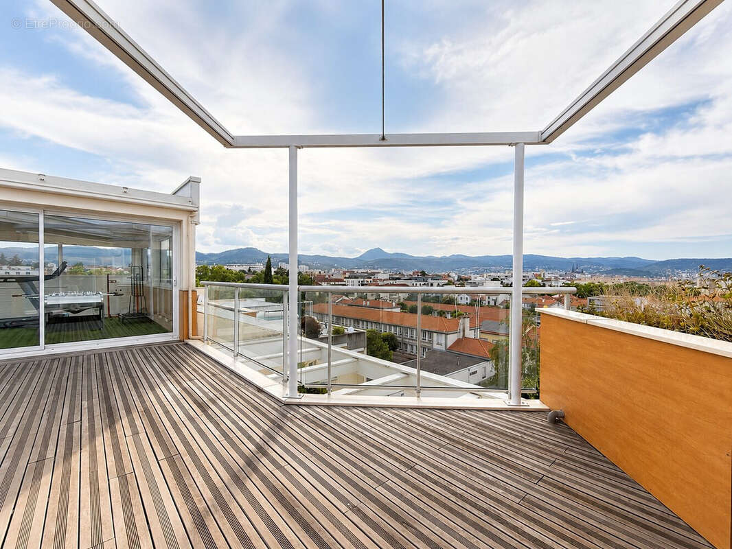 Appartement 260 m² à Clermont-Ferrand  - photo 4