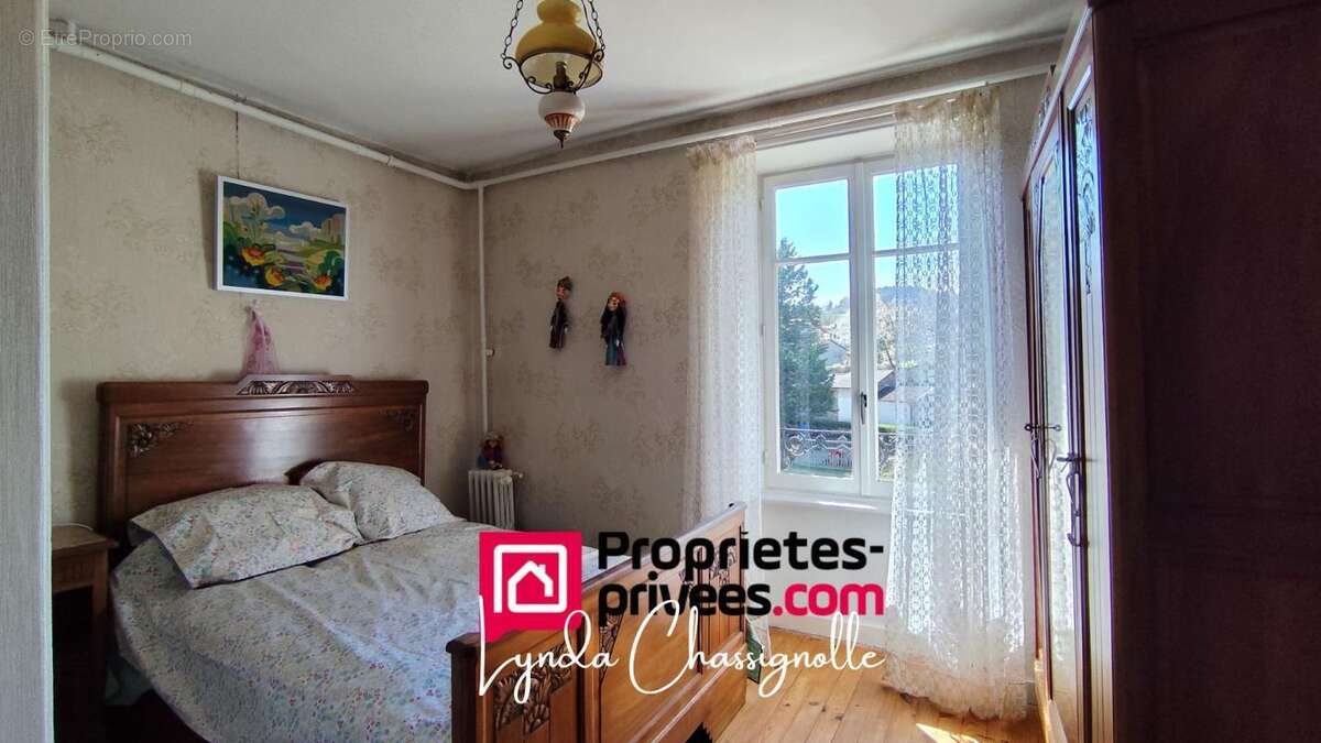 Maison à SAINT-VICTOR-SUR-RHINS