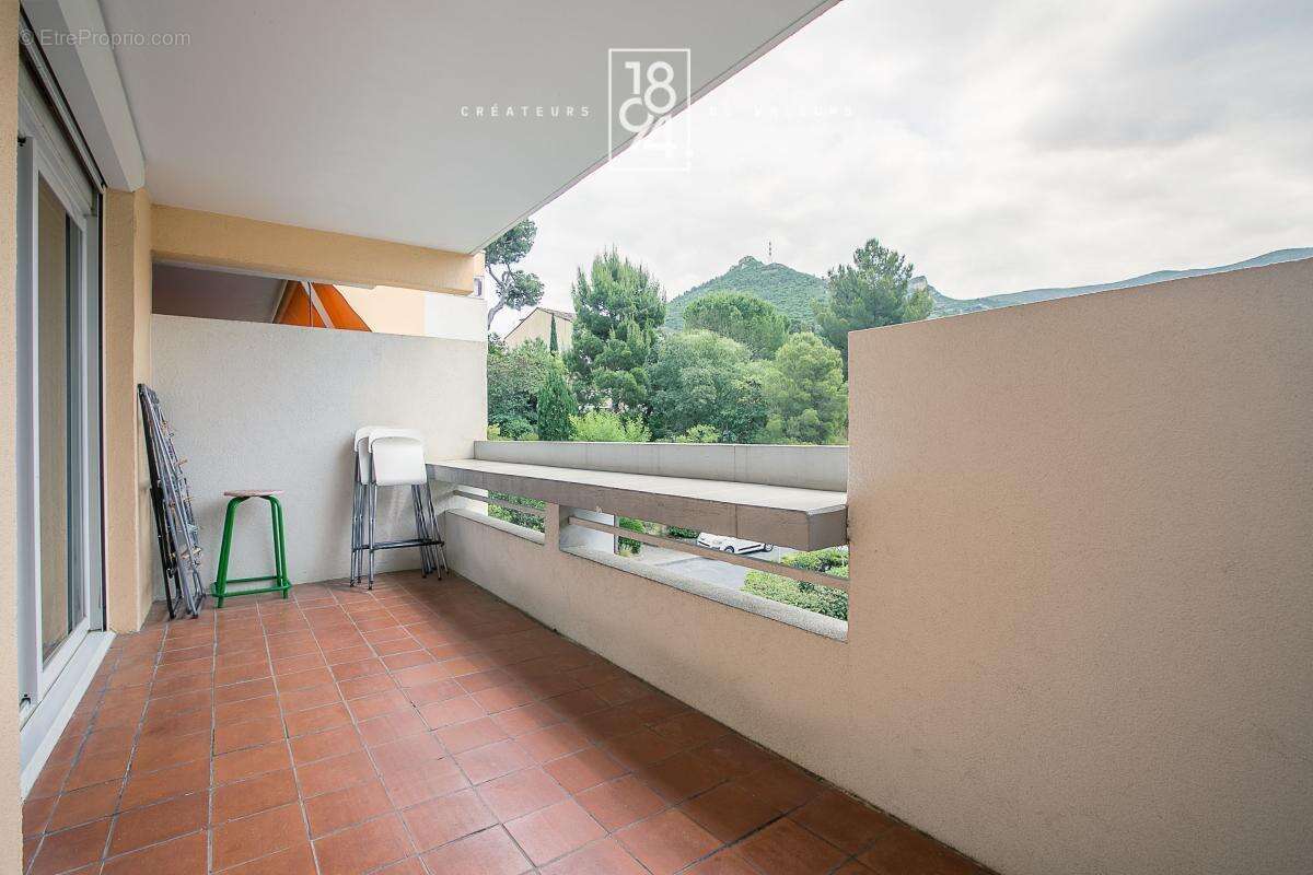 Appartement à MARSEILLE-11E