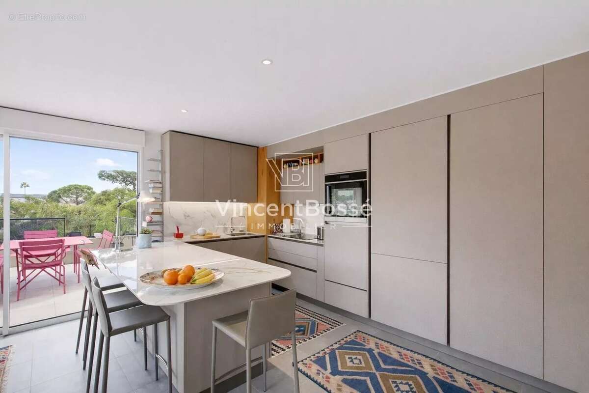 Appartement à MOUGINS