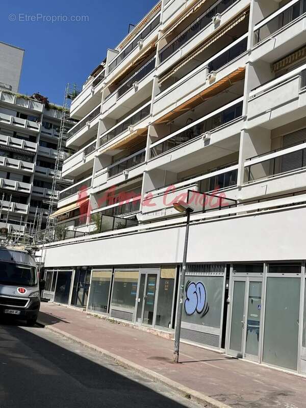 Appartement à PARIS-20E