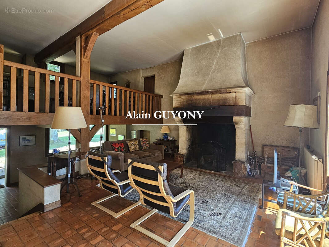 Maison 247 m² à Honfleur  - photo 3