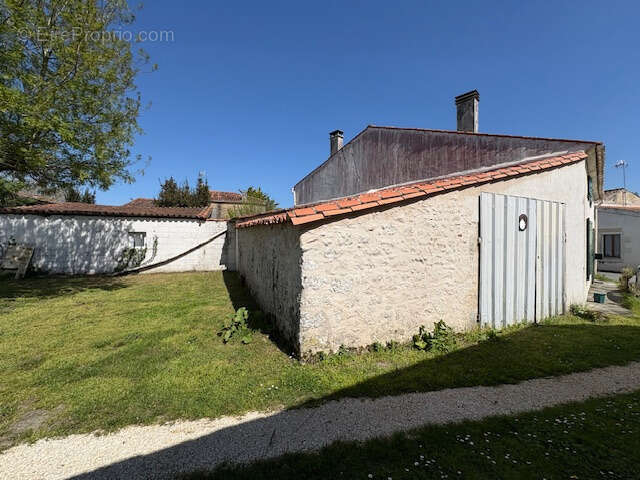 Maison à CABARIOT