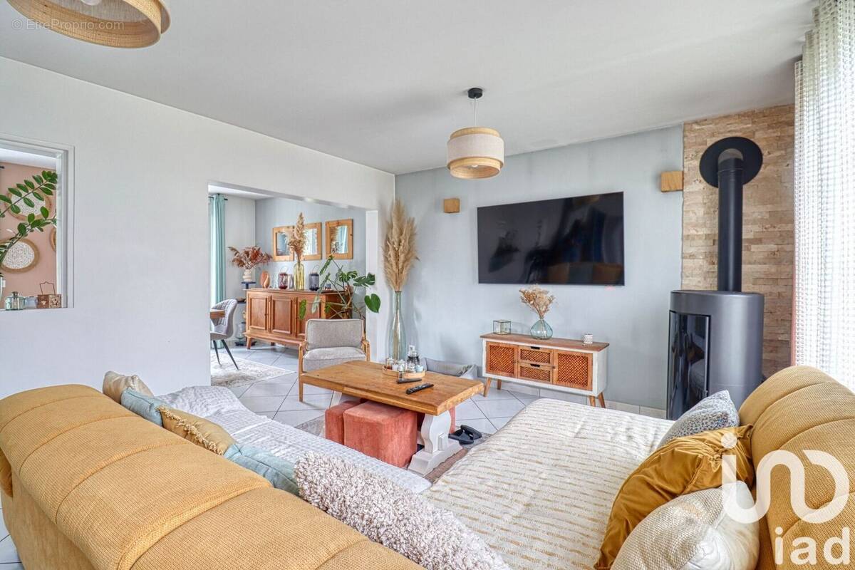 Photo 1 - Maison à VILLERS-SOUS-SAINT-LEU