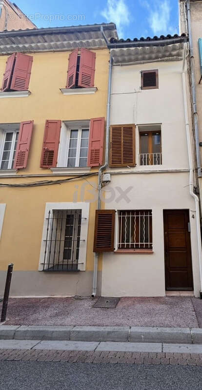 Maison à LA VALETTE-DU-VAR