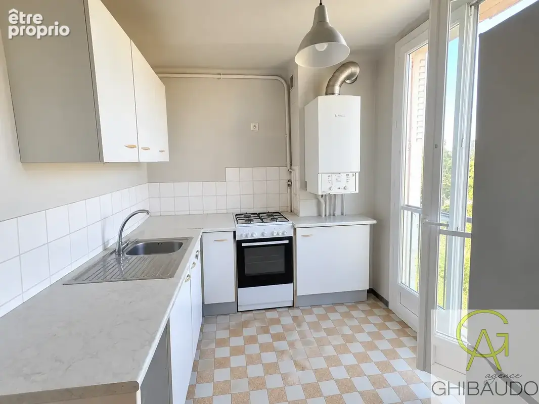 Appartement à MARSEILLE-13E