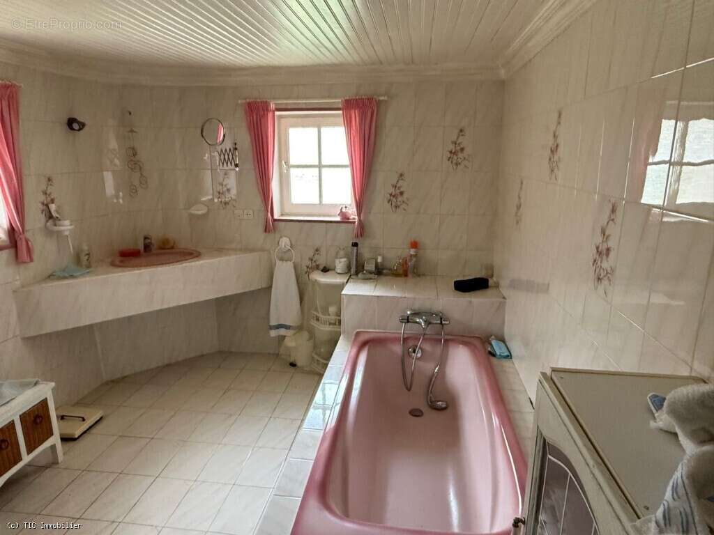 Maison à RUFFEC