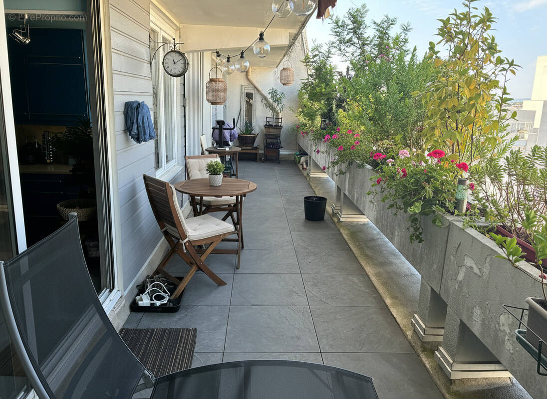 Appartement à HOUILLES