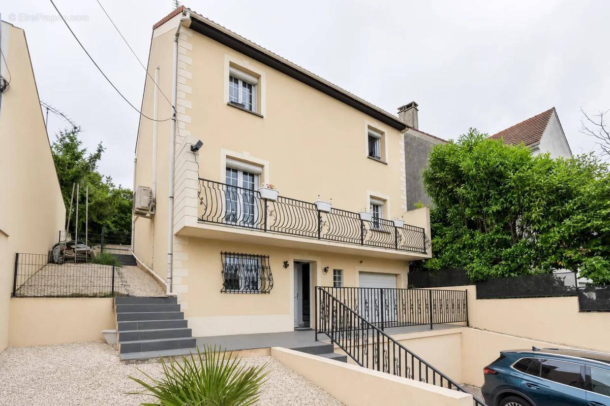 Maison à MONTREUIL