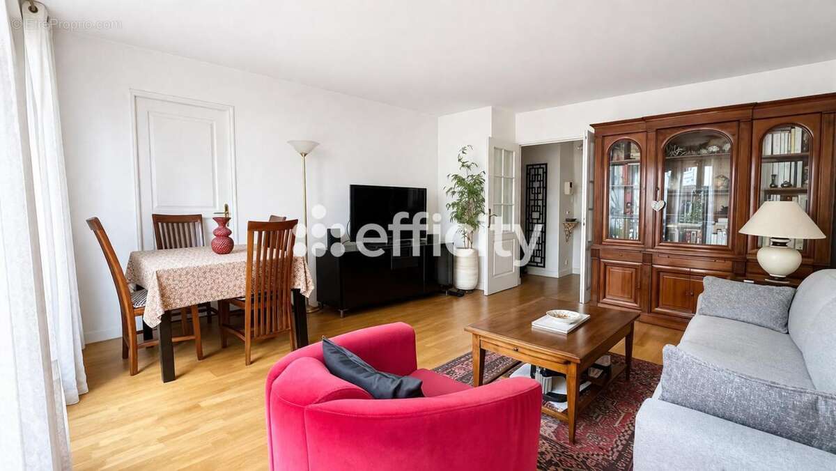 Appartement à PARIS-10E