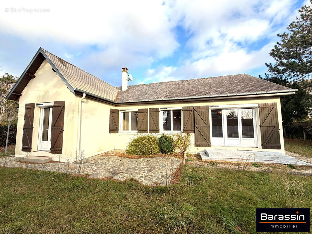 Maison à AGON-COUTAINVILLE