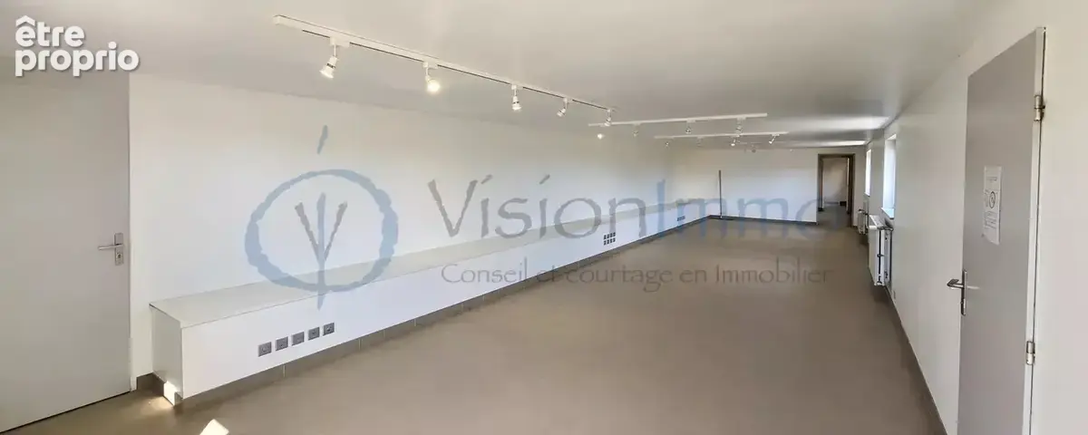 Clermont — Bâtiment atelier indépendant à fort potentiel sur 1 417 m² de terrain - photo 5