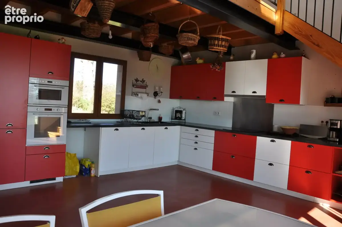 Belle villa atypique de 165 m2, avec une parcelle de terrain de 12327 m2 - photo 2