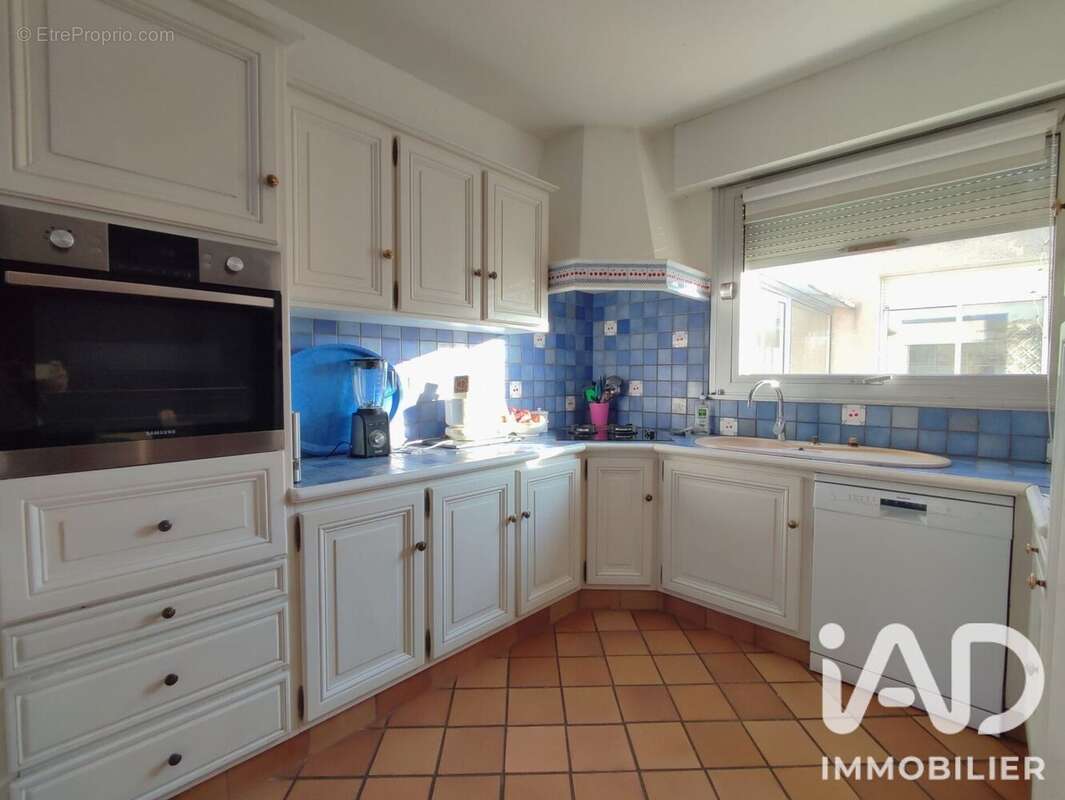 Maison 200 m² à Fleury-Les-Aubrais  - photo 6