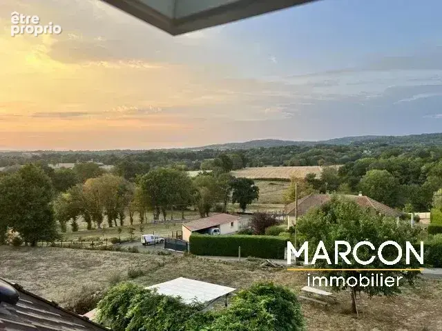 Propriete de caractere avec espace professionnel - photo 28