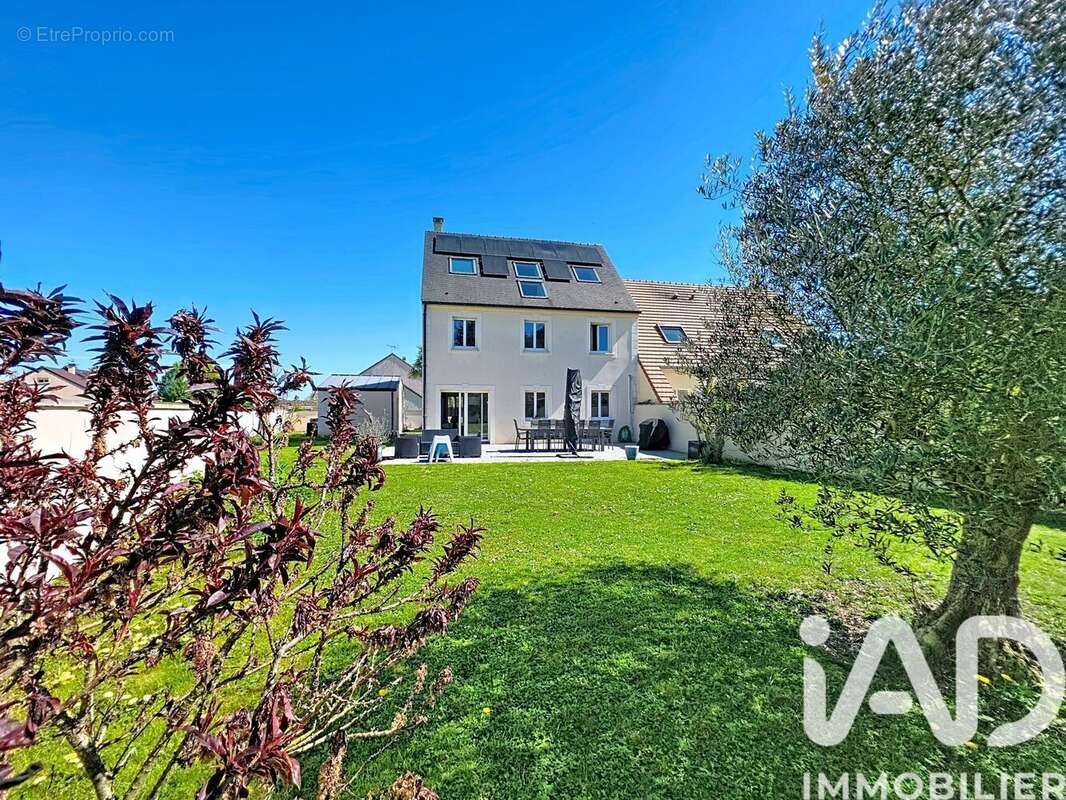 Photo 2 - Maison à SAINT-FARGEAU-PONTHIERRY