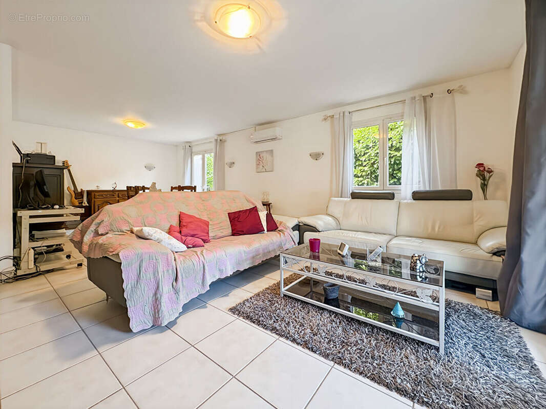 Maison à SAINTE-COLOMBE