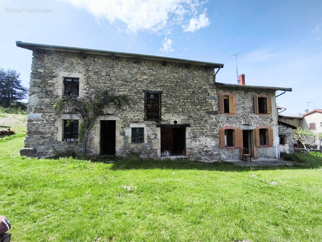 Maison à DORANGES
